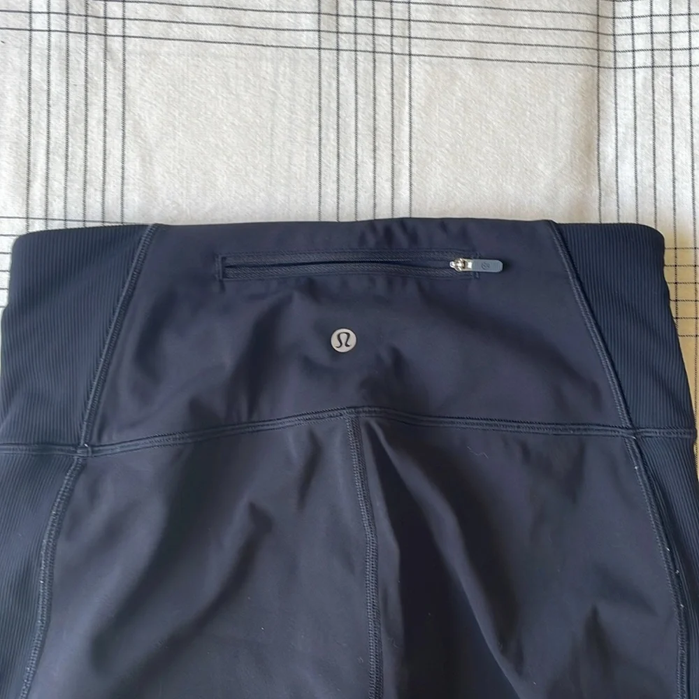 Lululemon Athletica - Picture 3 of 7